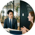 外国人の話すがわかっていない男性